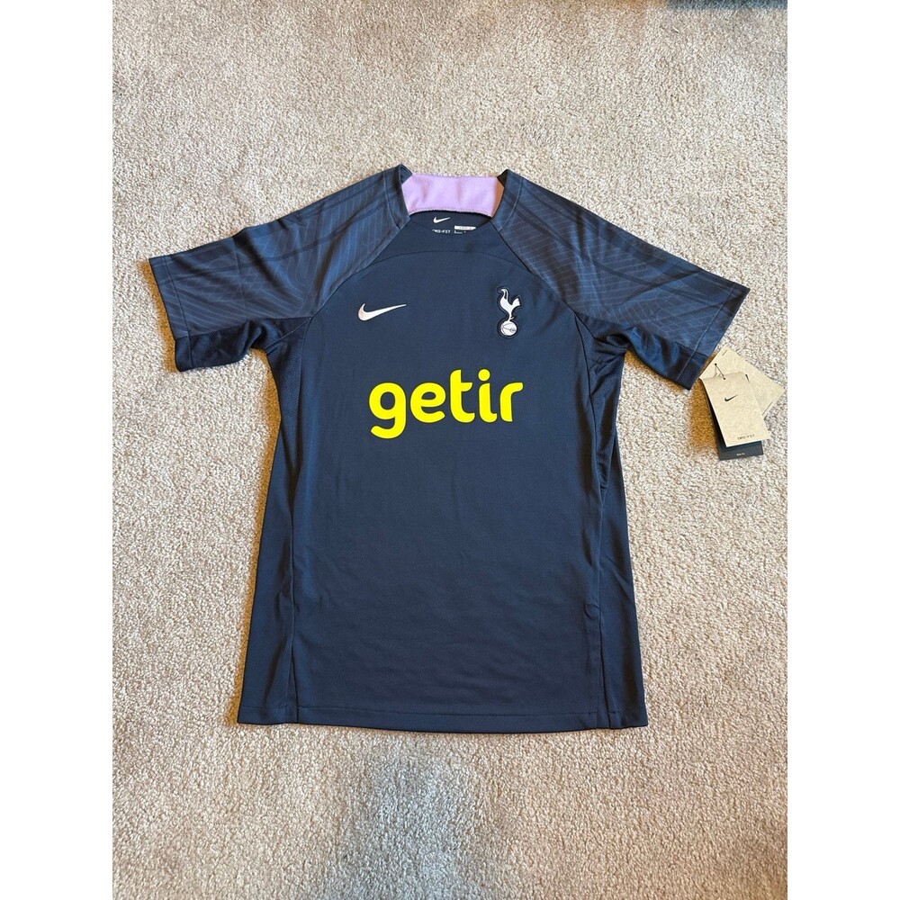 Tottenham Hotspurs Nike NWT Men’s Jersey Size Small
